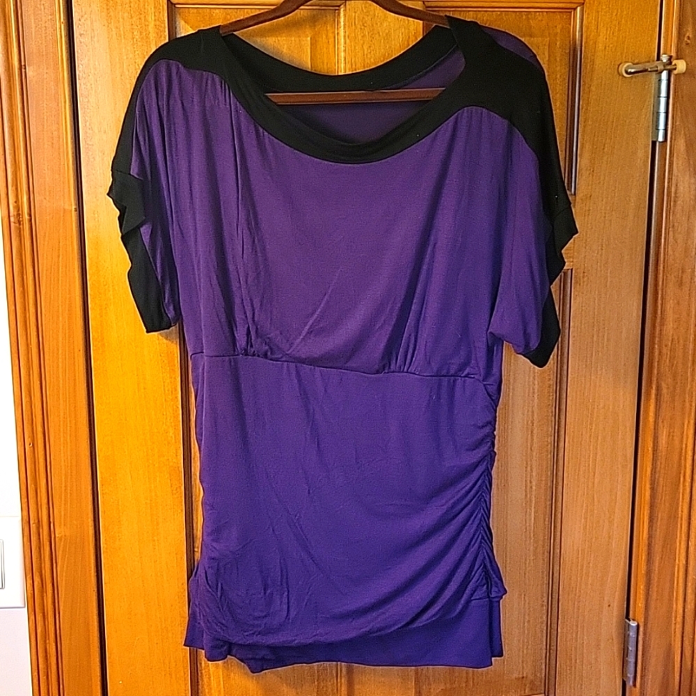 Womens size XL maurices top